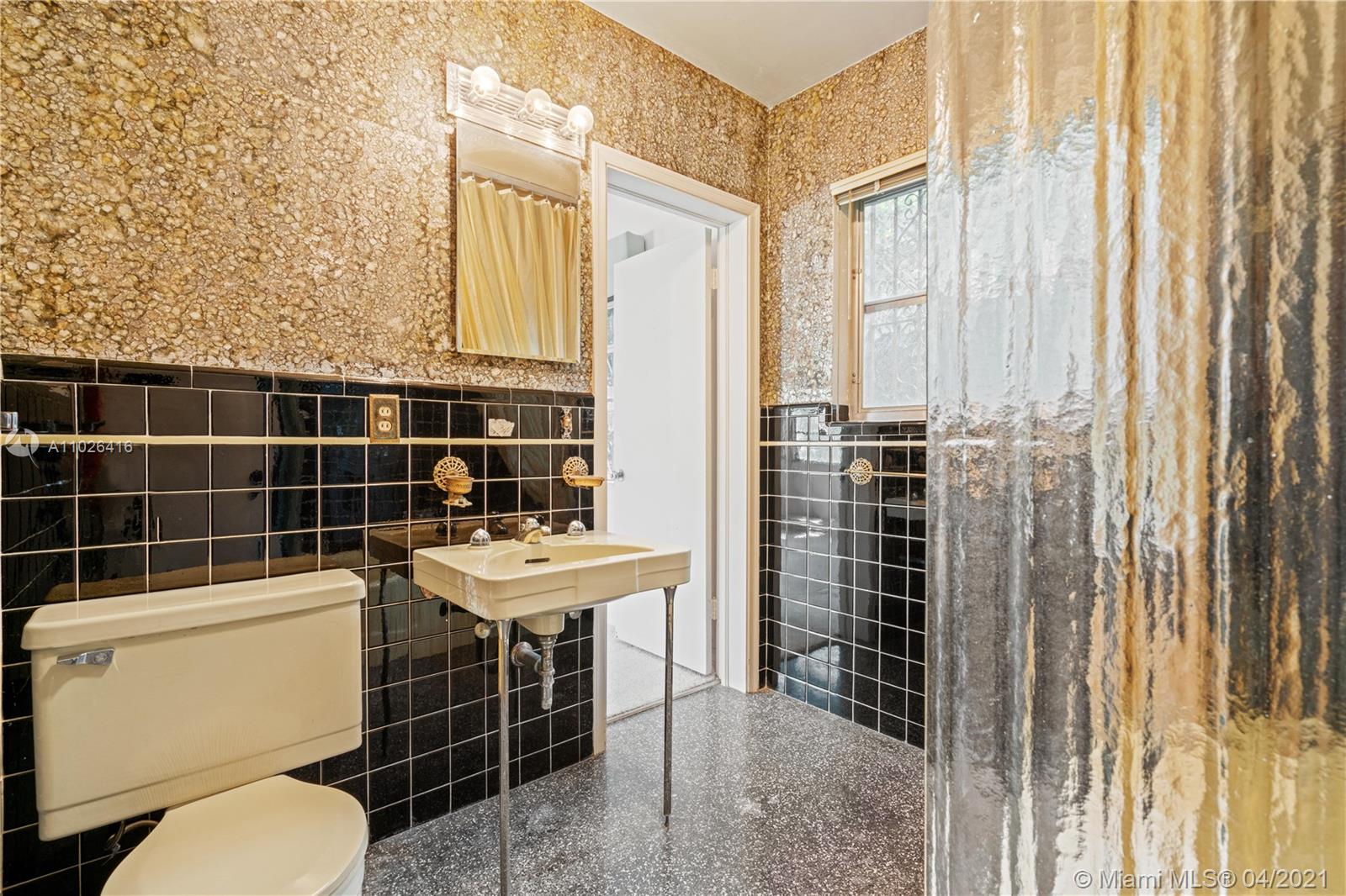 5290 N Kendall Dr Coral Gables, FL 33156