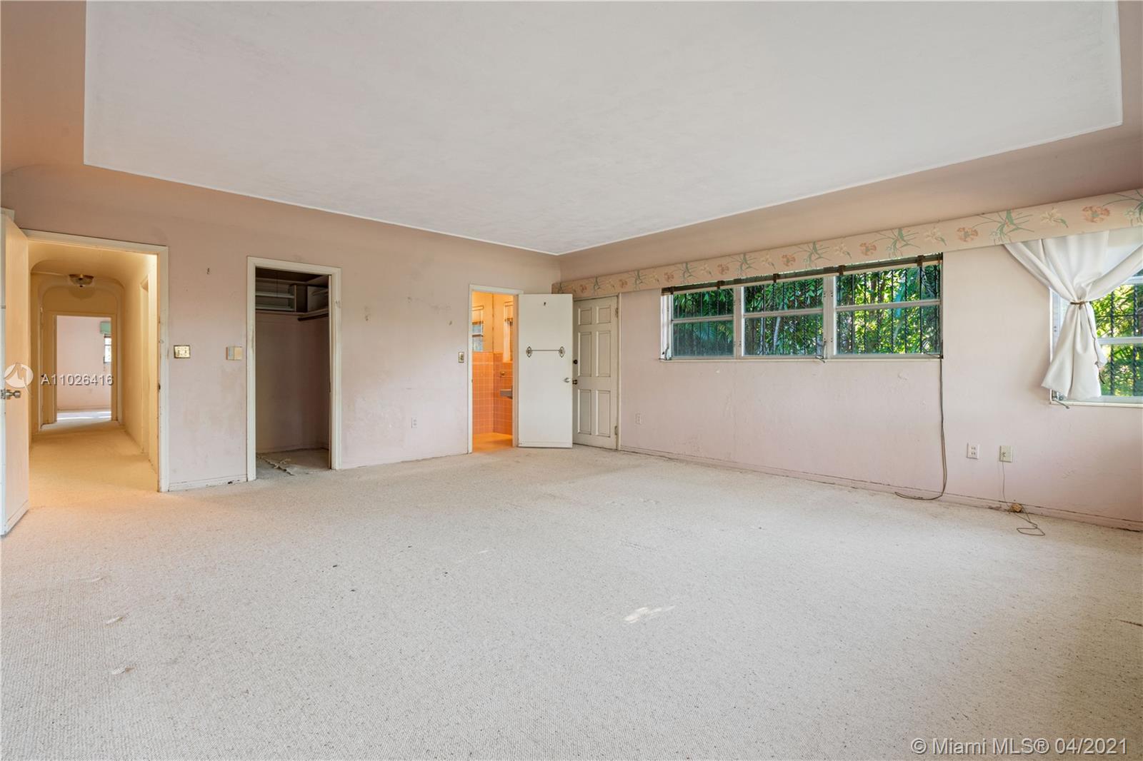 5290 N Kendall Dr Coral Gables, FL 33156