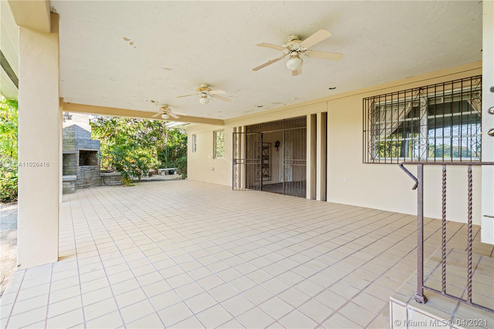 5290 N Kendall Dr Coral Gables, FL 33156
