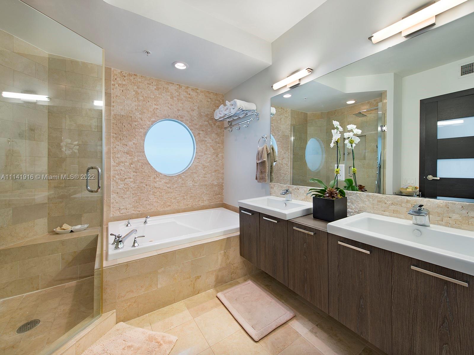 image 1500 Ocean Drive7