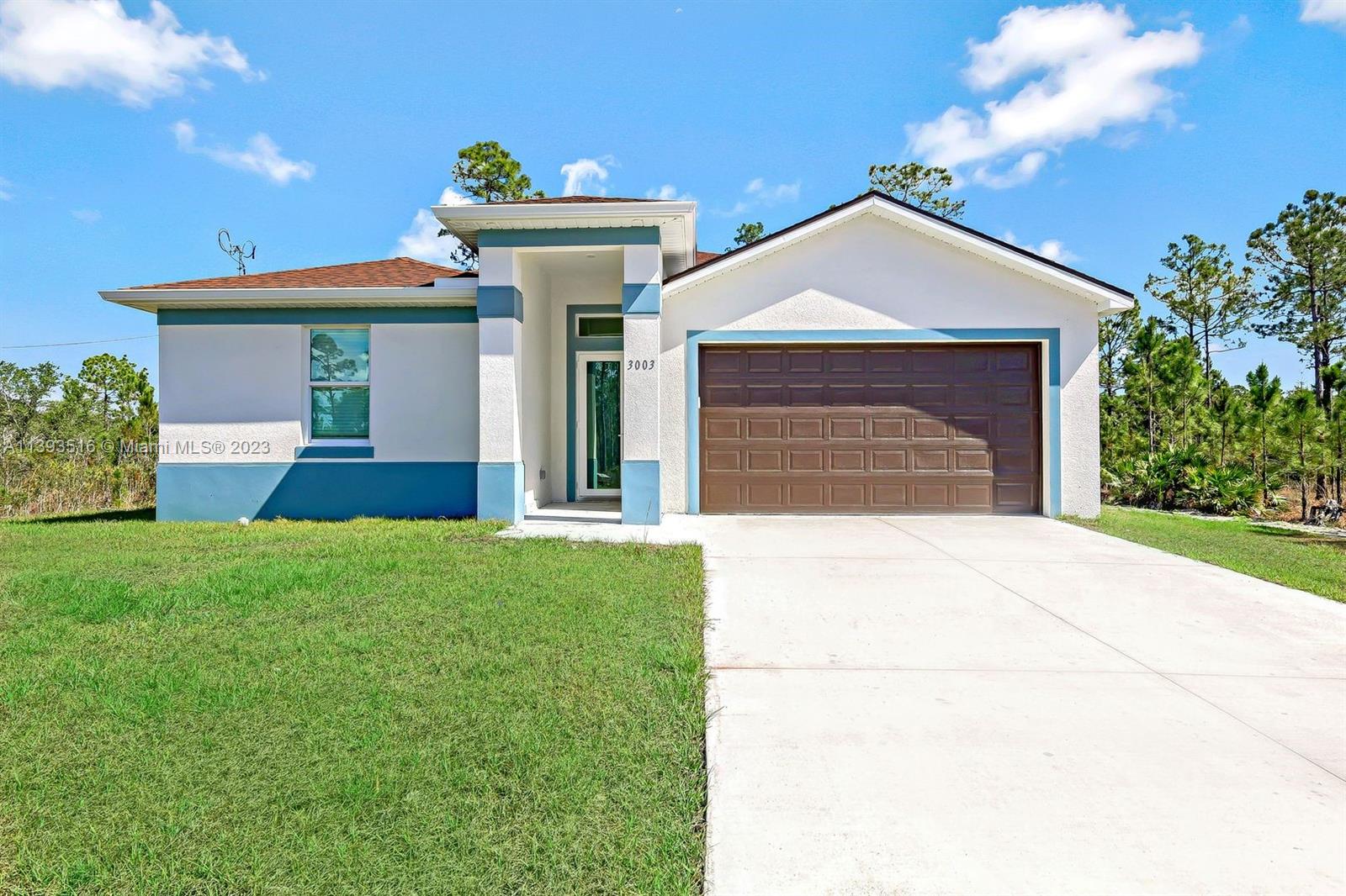 3003 E 11th