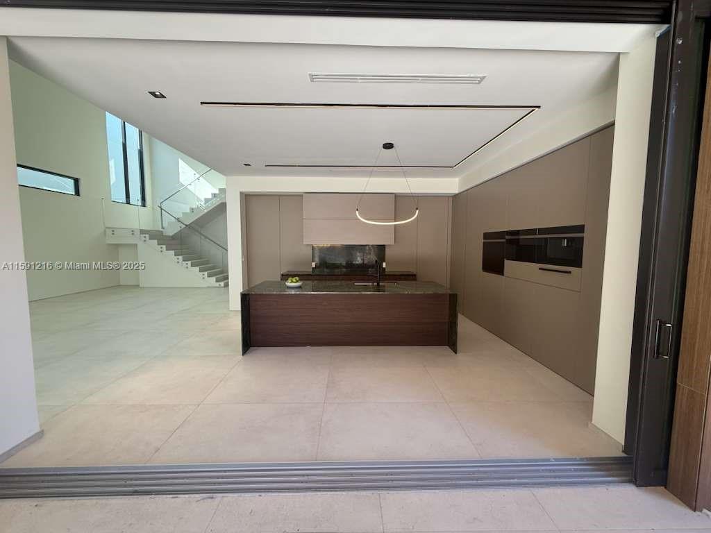 135 SW 29th Rd Miami, FL 33129