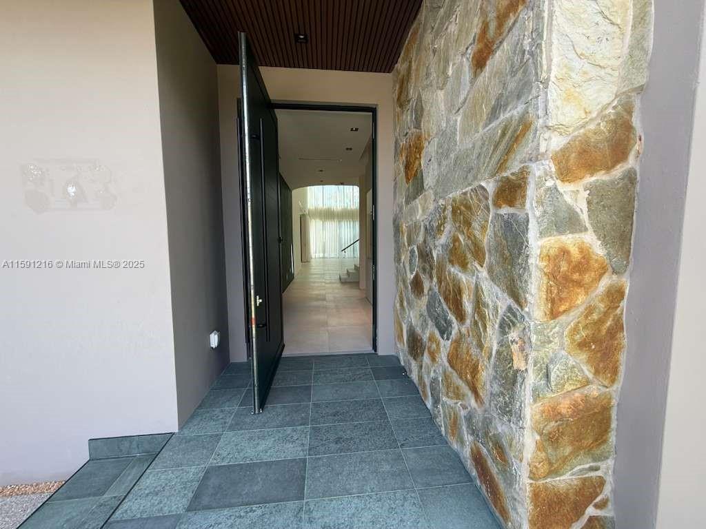 135 SW 29th Rd Miami, FL 33129