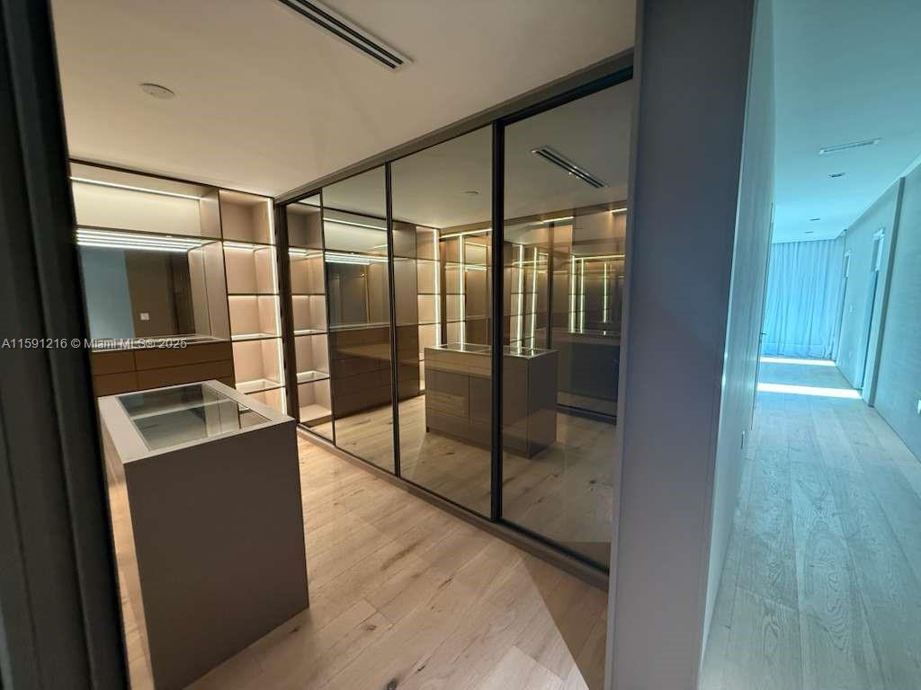 135 SW 29th Rd Miami, FL 33129