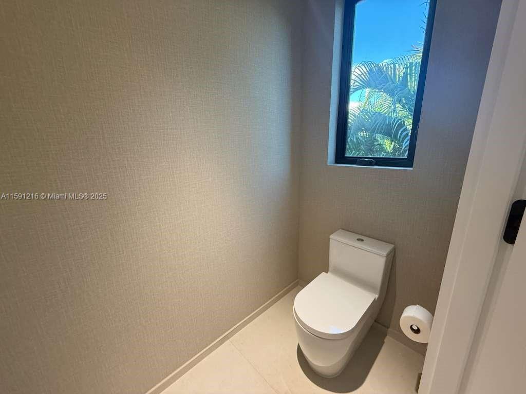 135 SW 29th Rd Miami, FL 33129