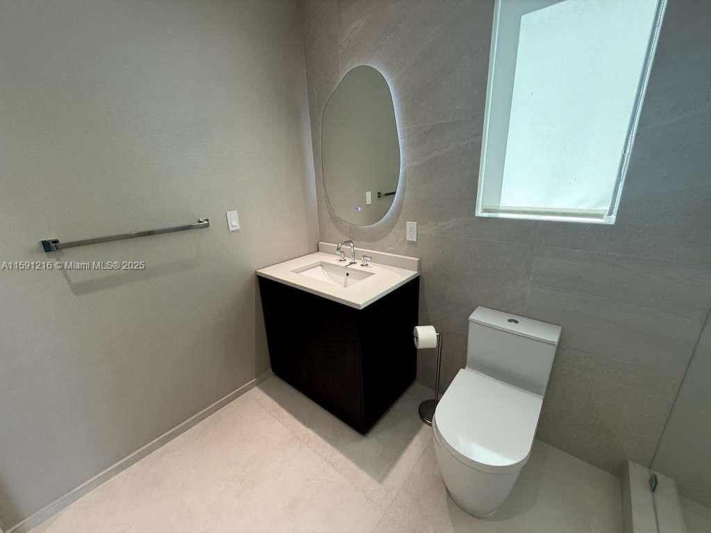 135 SW 29th Rd Miami, FL 33129