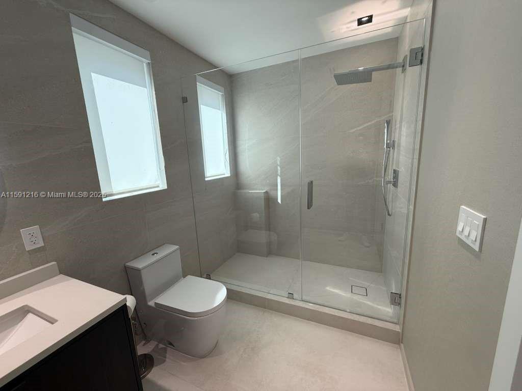 135 SW 29th Rd Miami, FL 33129