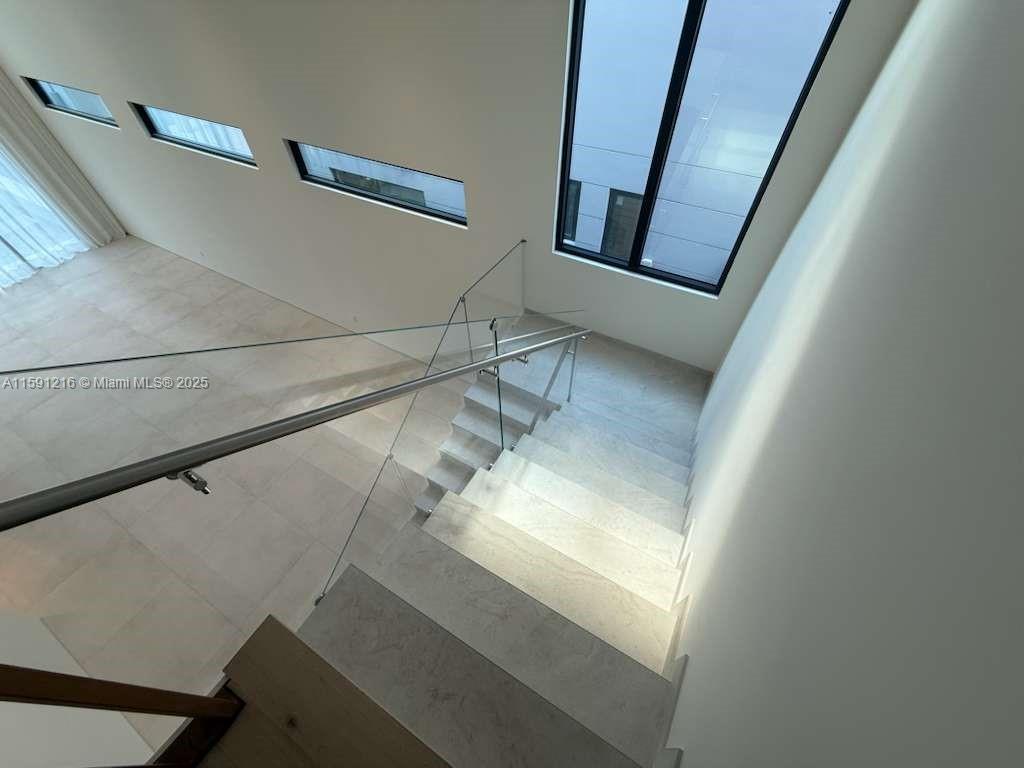 135 SW 29th Rd Miami, FL 33129