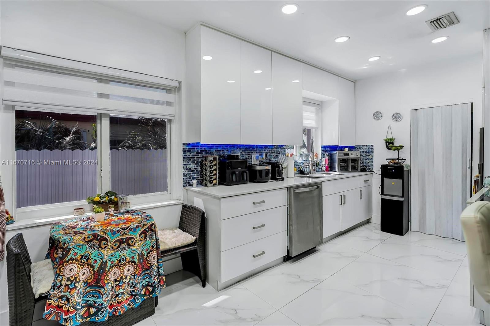 1369 Biarritz Dr Miami Beach, FL 33141