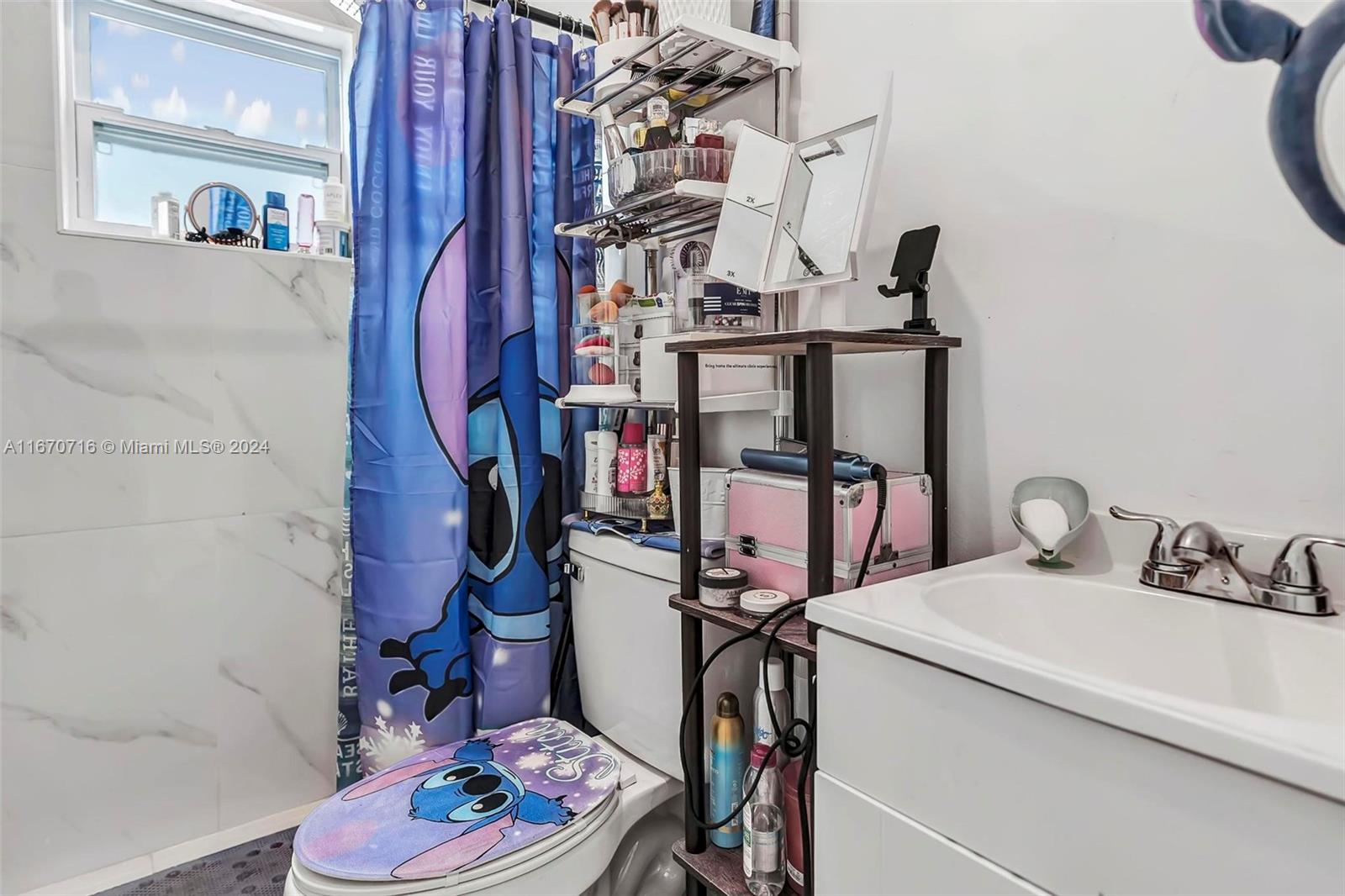 1369 Biarritz Dr Miami Beach, FL 33141