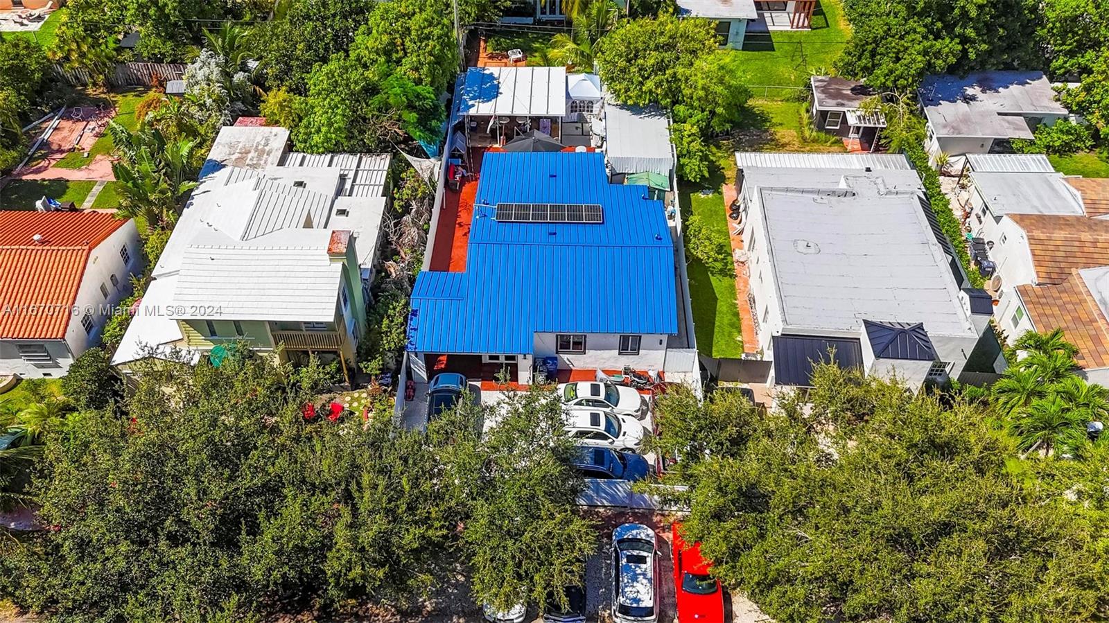 1369 Biarritz Dr Miami Beach, FL 33141