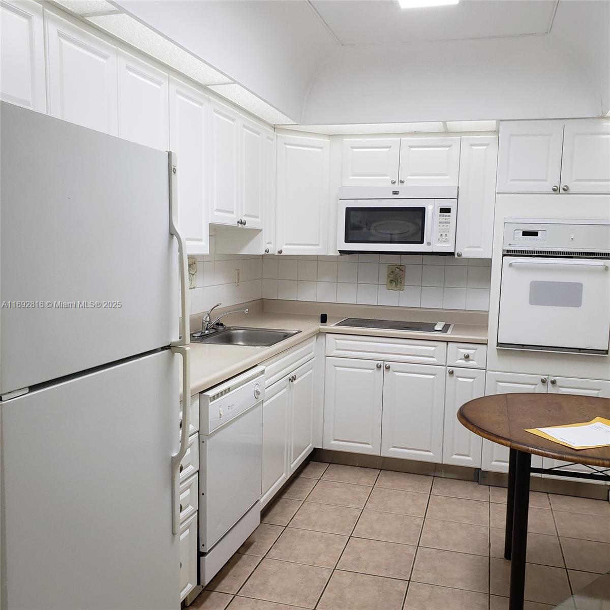 19380 Collins Ave #207
