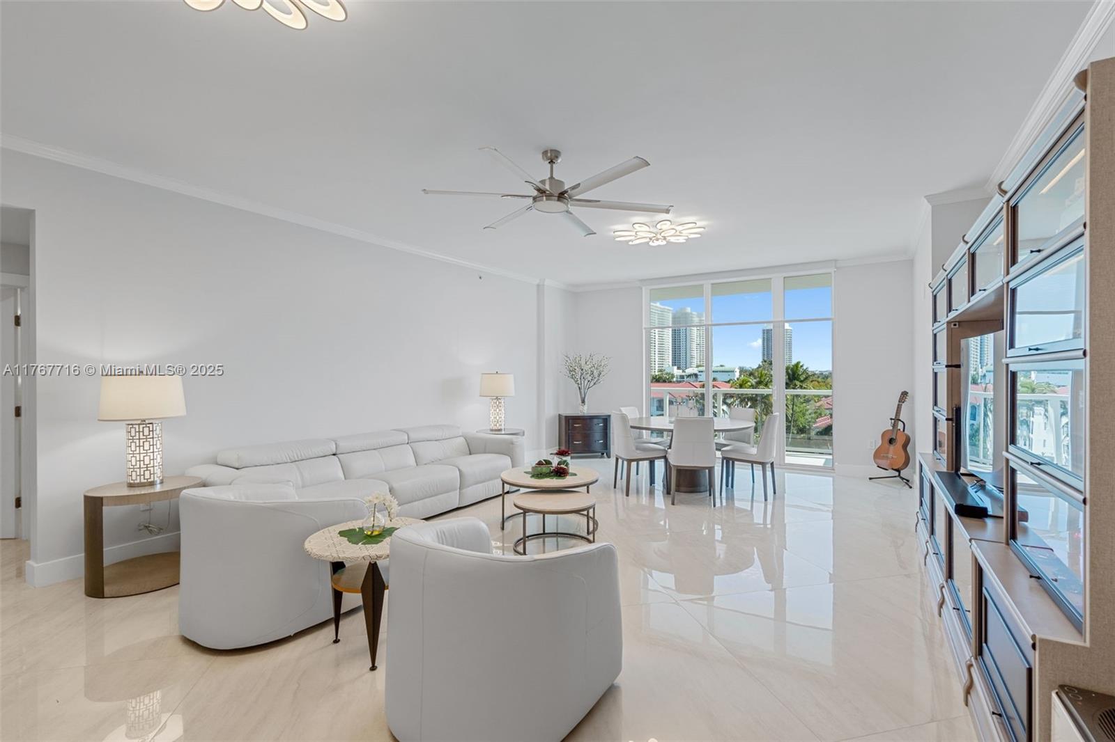 image 3030 Aventura Condo12