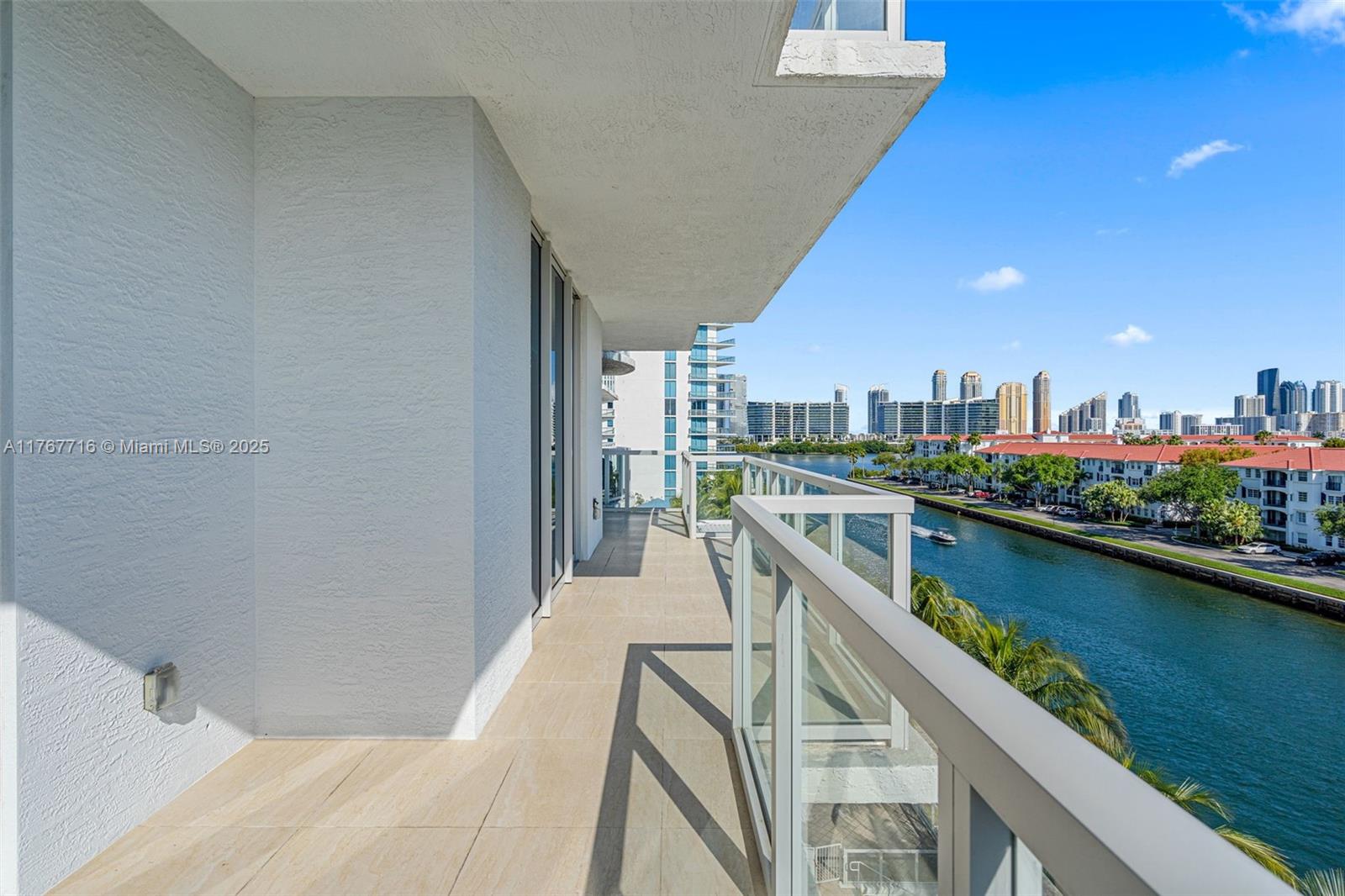 image 3030 Aventura Condo32