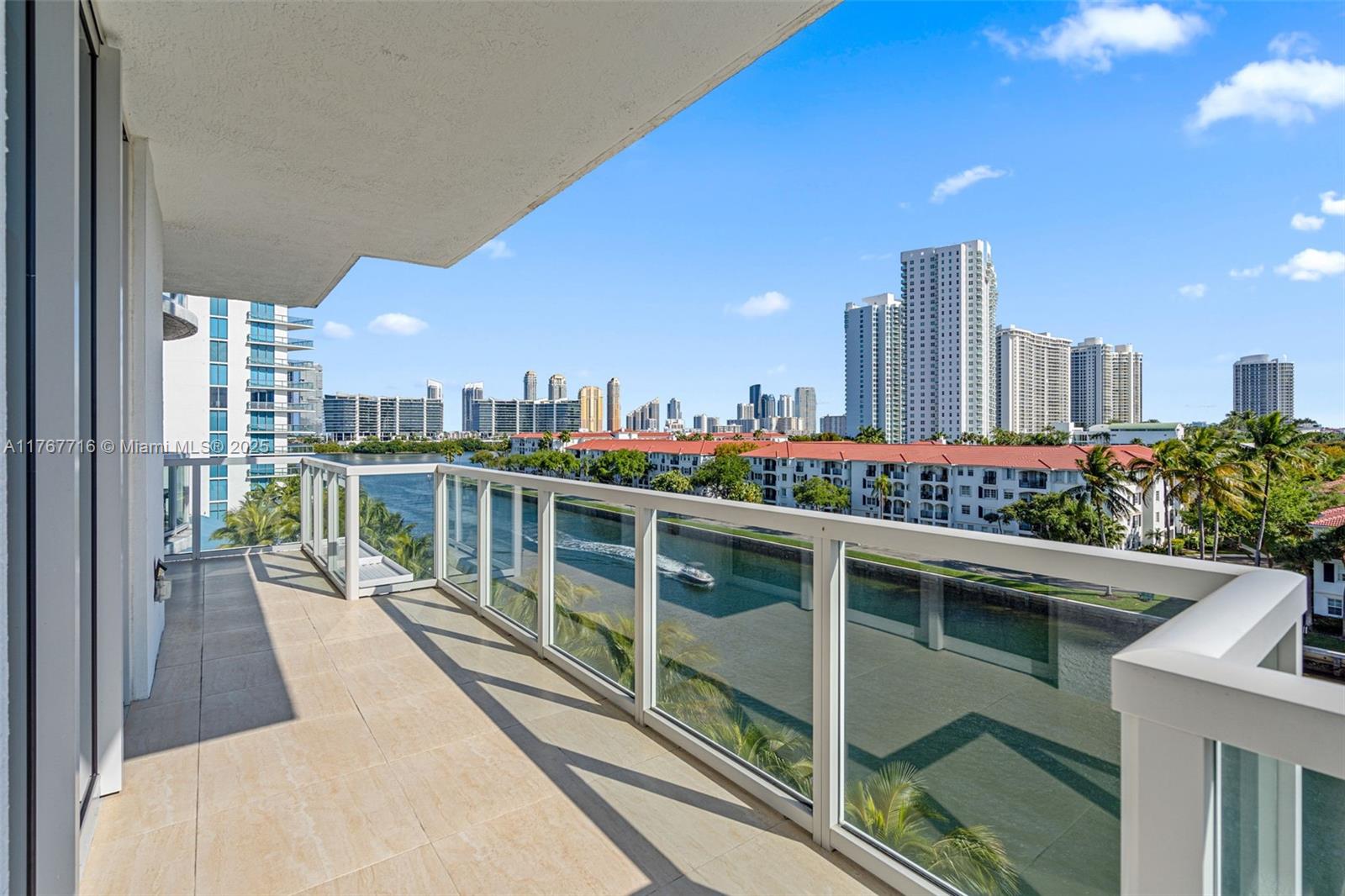 image 3030 Aventura Condo33