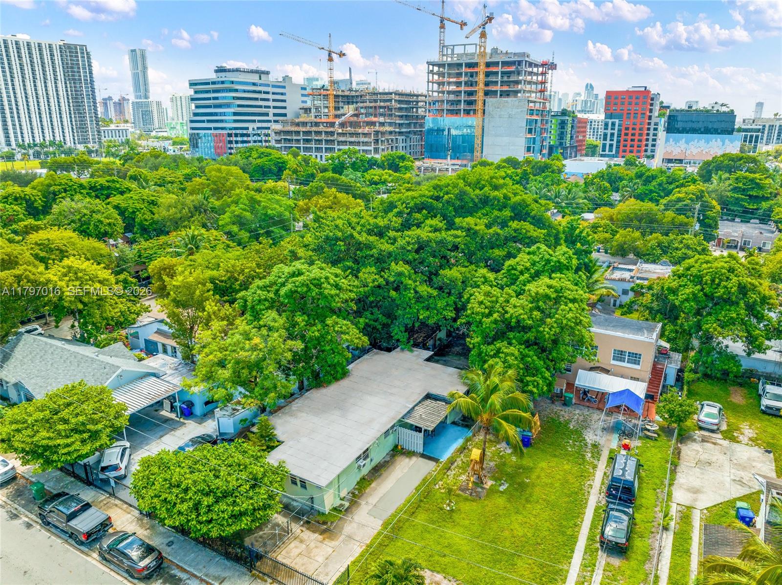 120 NW 32nd St Miami, FL 33127