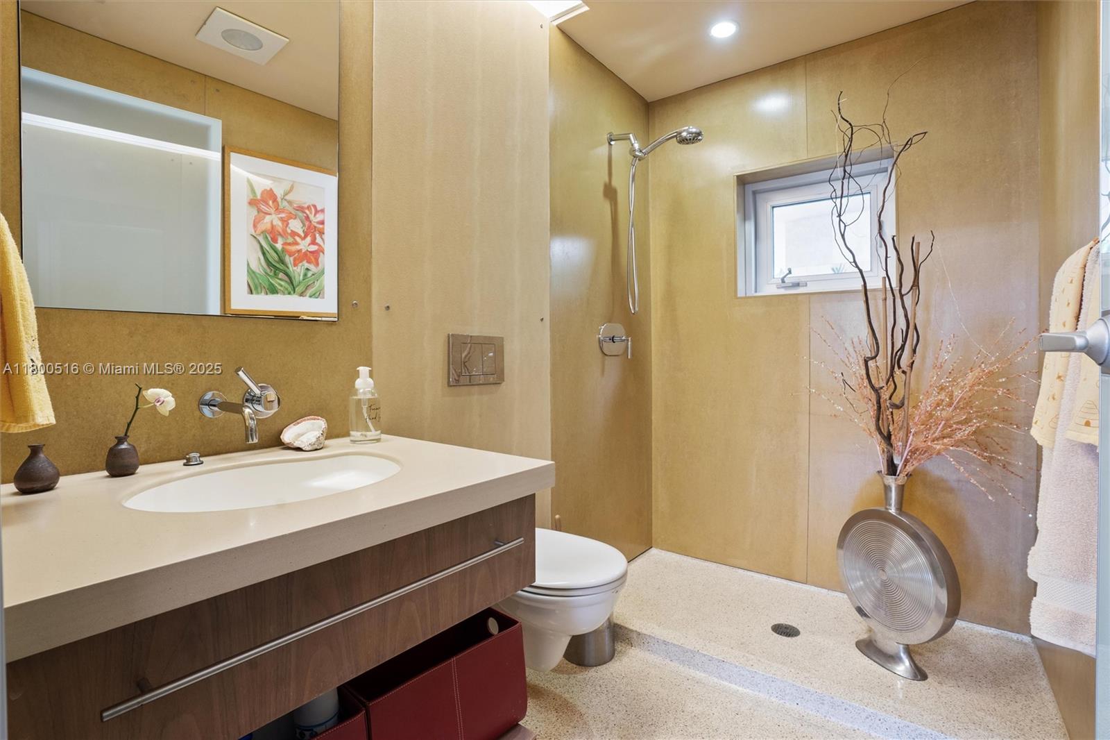 2500 Mercedes Dr Fort Lauderdale, FL 33316