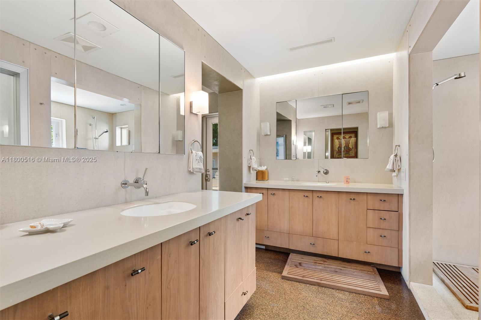 2500 Mercedes Dr Fort Lauderdale, FL 33316