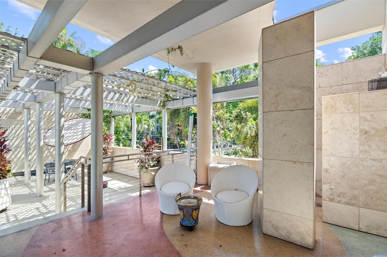 2500 Mercedes Dr Fort Lauderdale, FL 33316