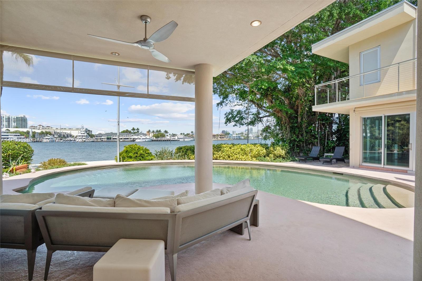 2500 Mercedes Dr Fort Lauderdale, FL 33316