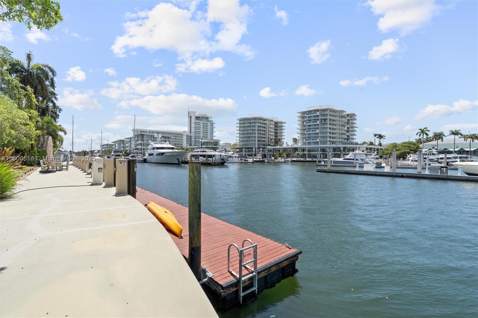 2500 Mercedes Dr Fort Lauderdale, FL 33316