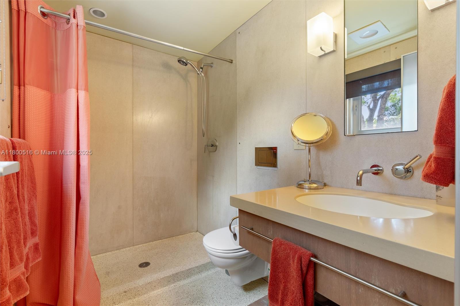 2500 Mercedes Dr Fort Lauderdale, FL 33316