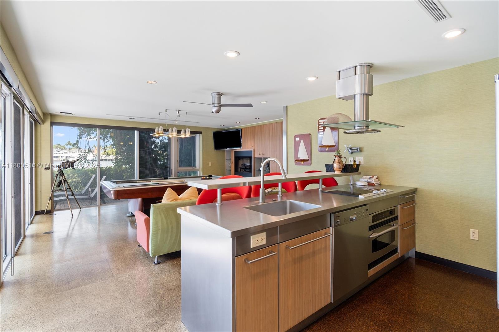 2500 Mercedes Dr Fort Lauderdale, FL 33316