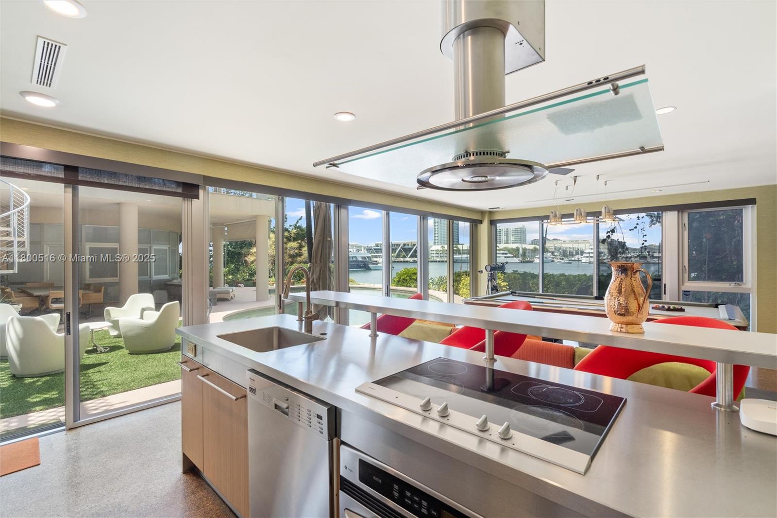 2500 Mercedes Dr Fort Lauderdale, FL 33316