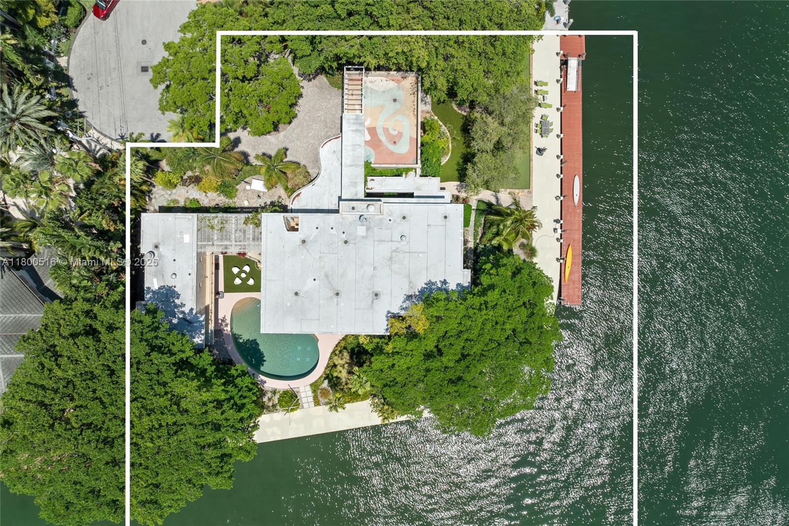 2500 Mercedes Dr Fort Lauderdale, FL 33316