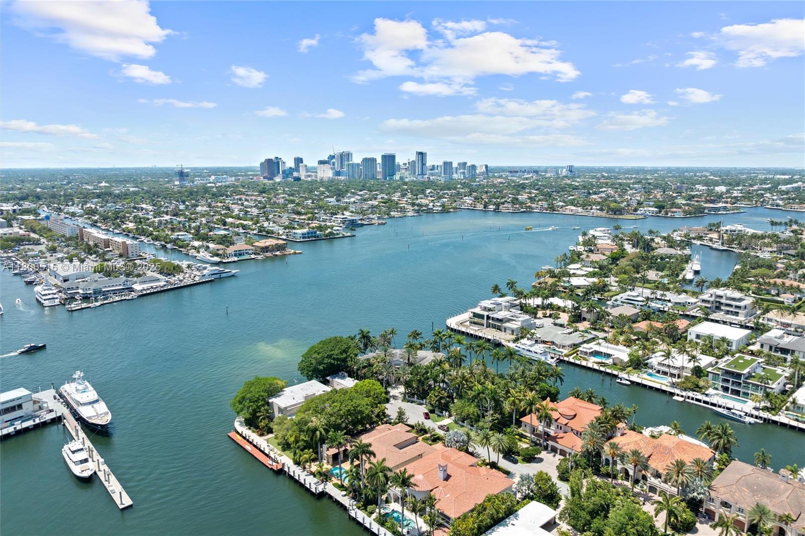 2500 Mercedes Dr Fort Lauderdale, FL 33316