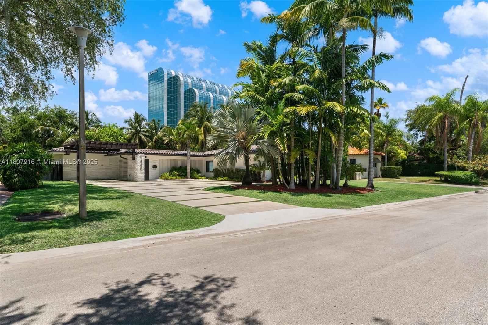 4250 Bay Pt Rd Miami, FL 33137 4250 Bay Pt Rd Miami, FL 33137