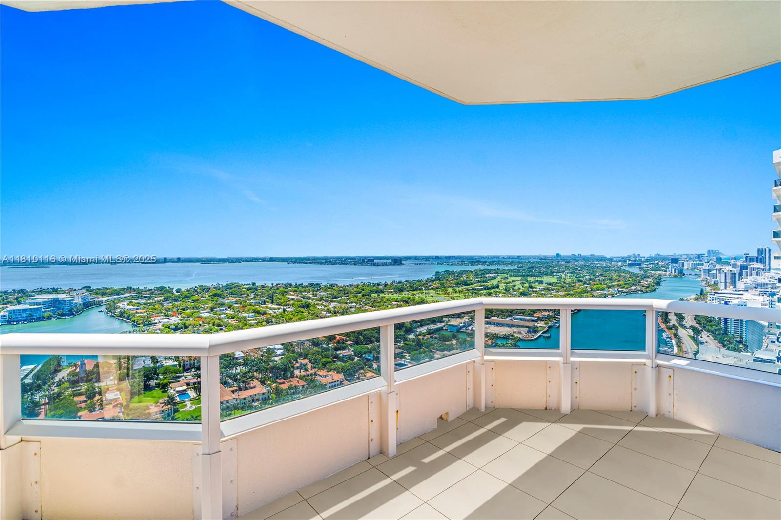 image Green Diamond Condo10
