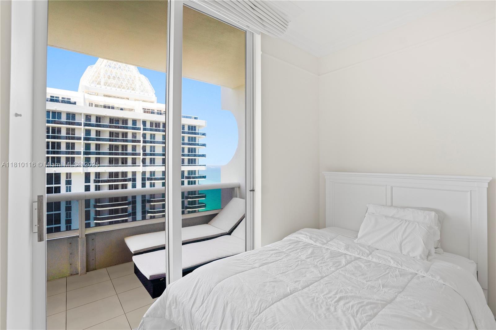 image Green Diamond Condo35