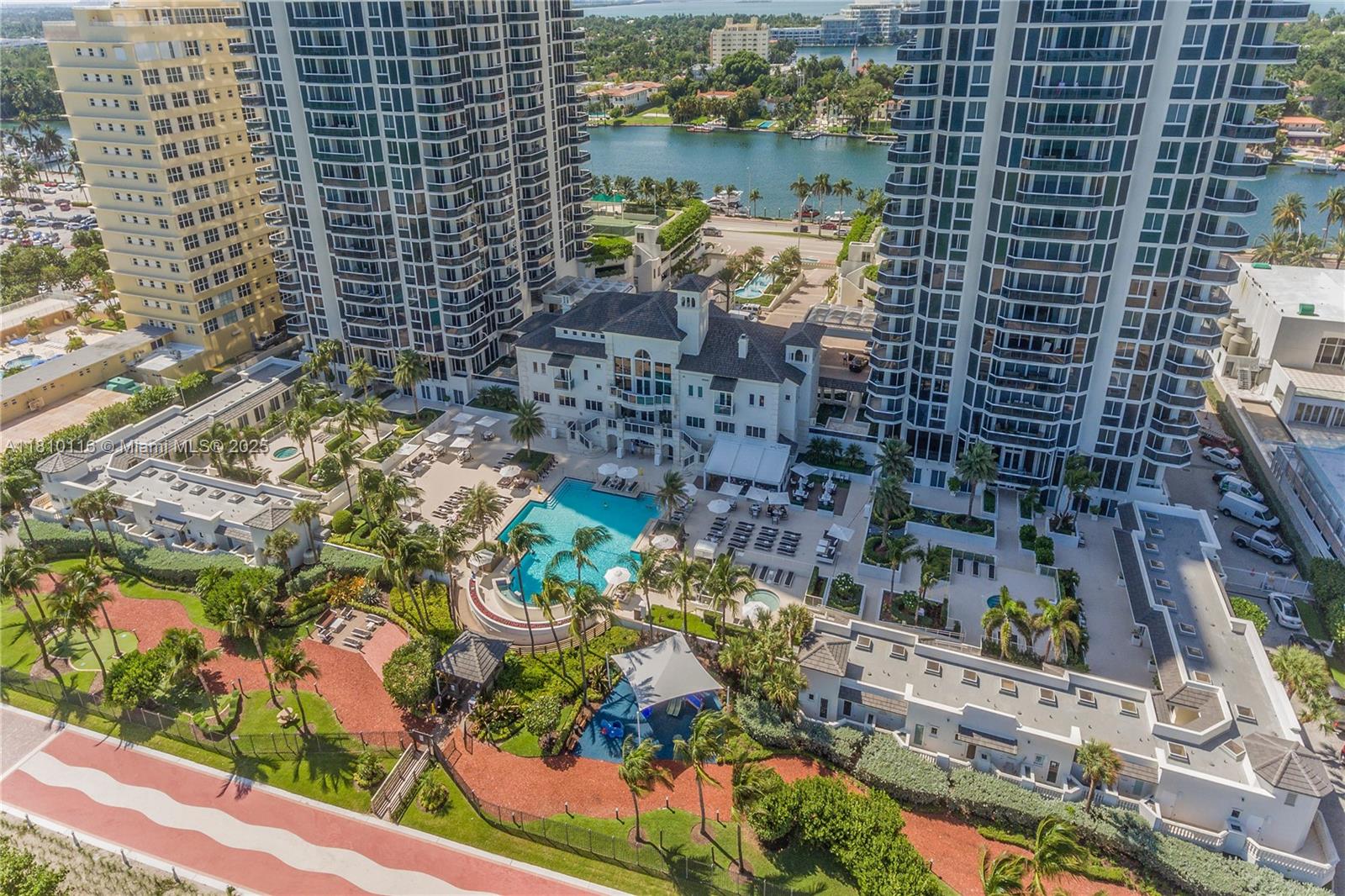 image Green Diamond Condo46
