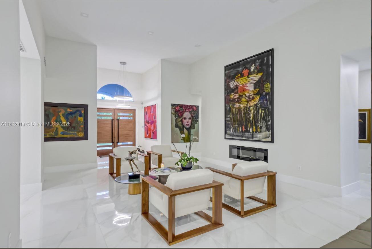 11390 SW 30th St Miami, FL 33165