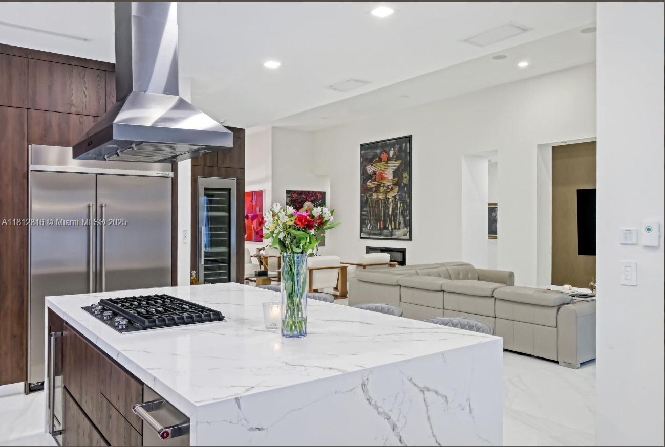 11390 SW 30th St Miami, FL 33165