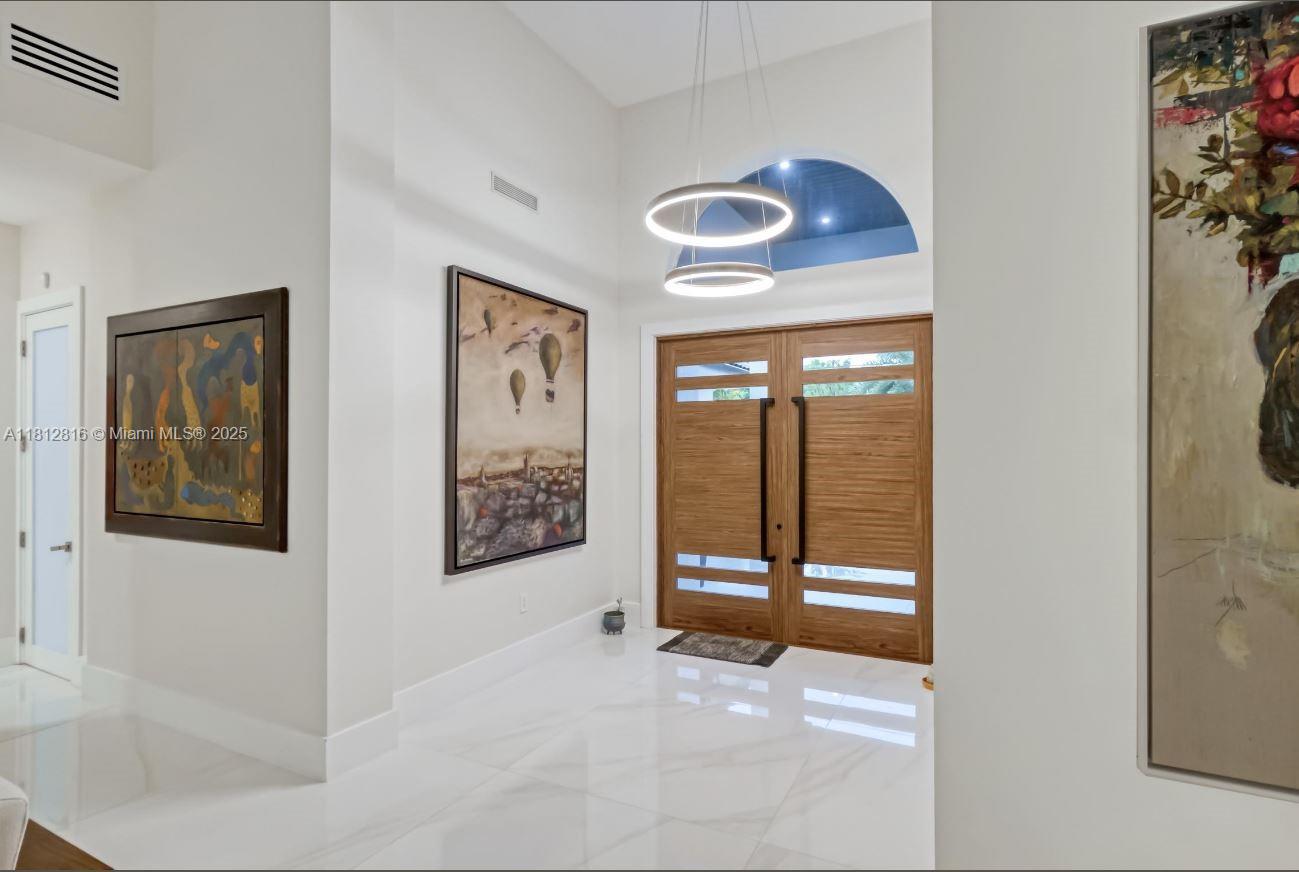 11390 SW 30th St Miami, FL 33165