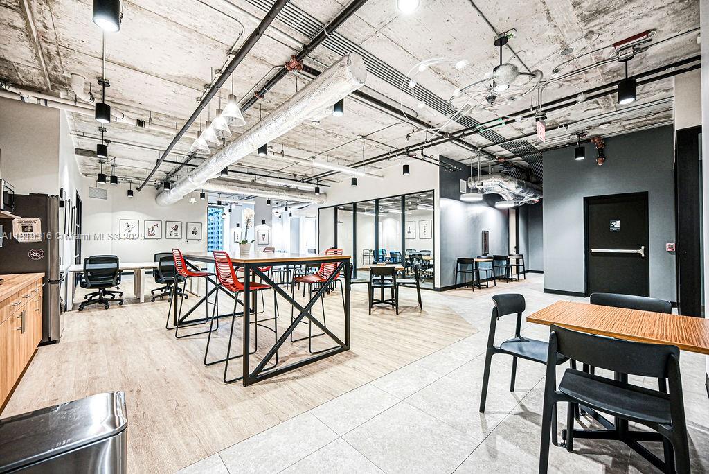 25 SW 9th St #CU-8 Miami, FL 33130 25 SW 9th St #CU-8 Miami, FL 33130