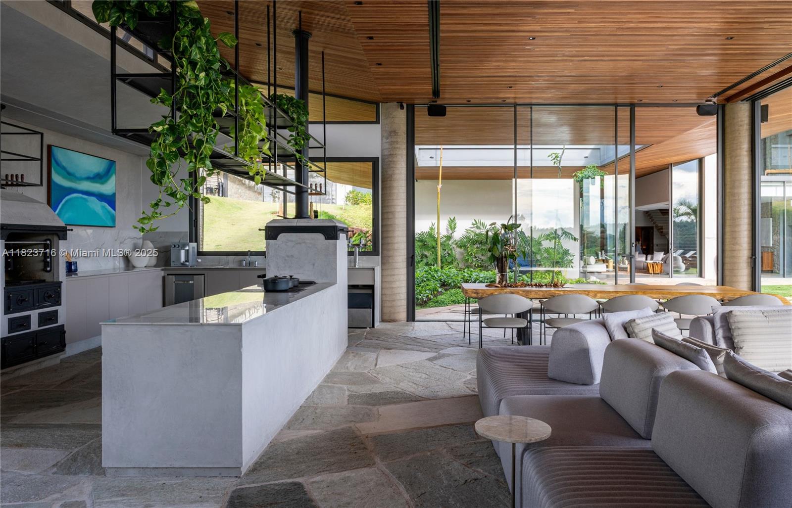 Rua Treze de Maio 1765 Sousas - Campinas-sp 