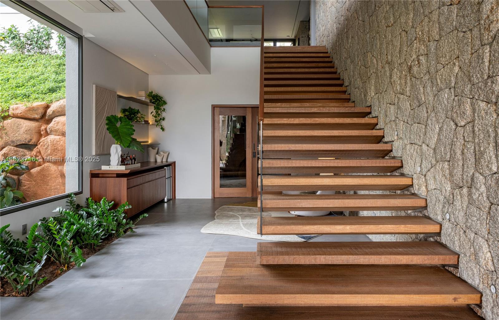 Rua Treze de Maio 1765 Sousas - Campinas-sp 