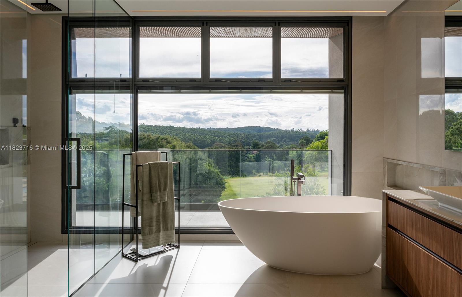 Rua Treze de Maio 1765 Sousas - Campinas-sp 