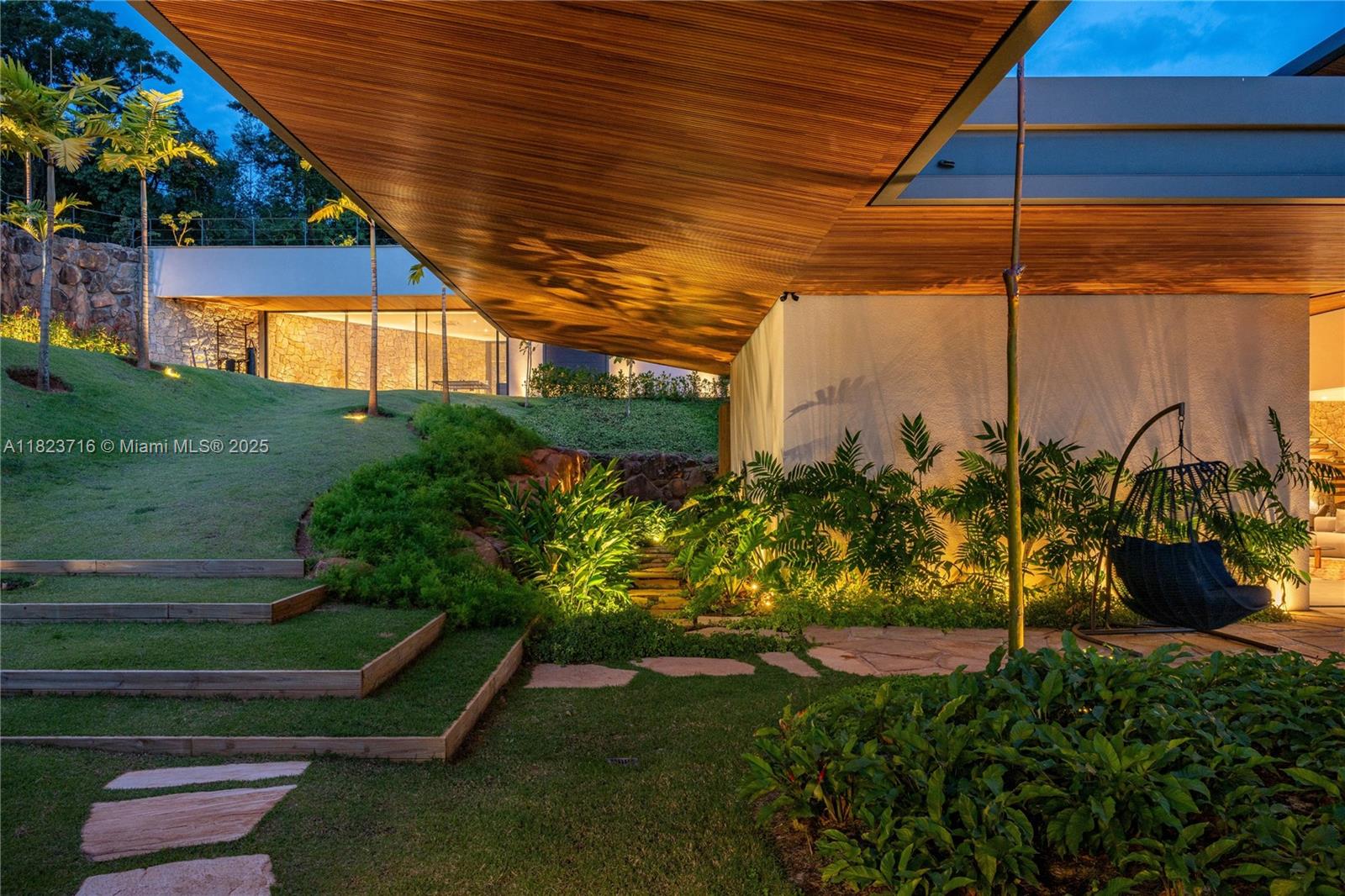 Rua Treze de Maio 1765 Sousas - Campinas-sp 