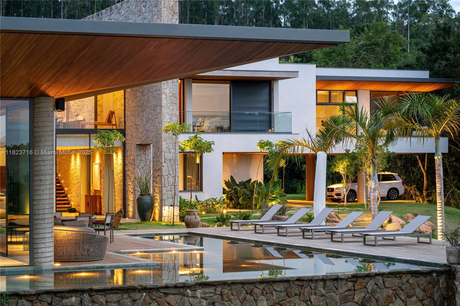 Rua Treze de Maio 1765 Sousas - Campinas-sp 