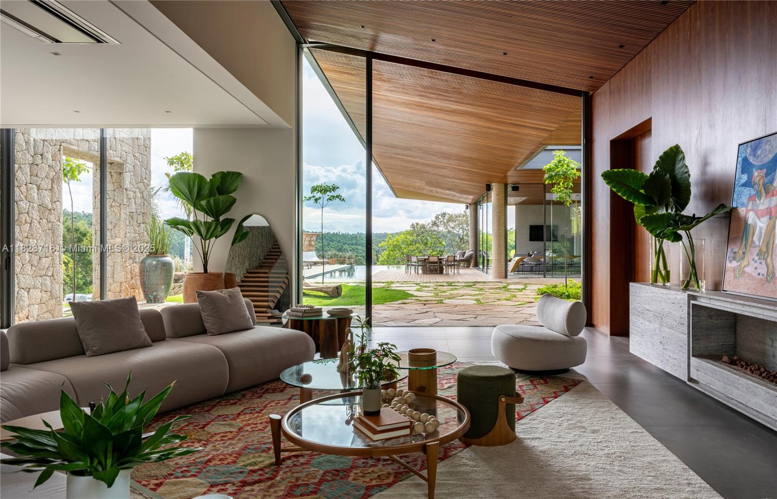 Rua Treze de Maio 1765 Sousas - Campinas-sp 