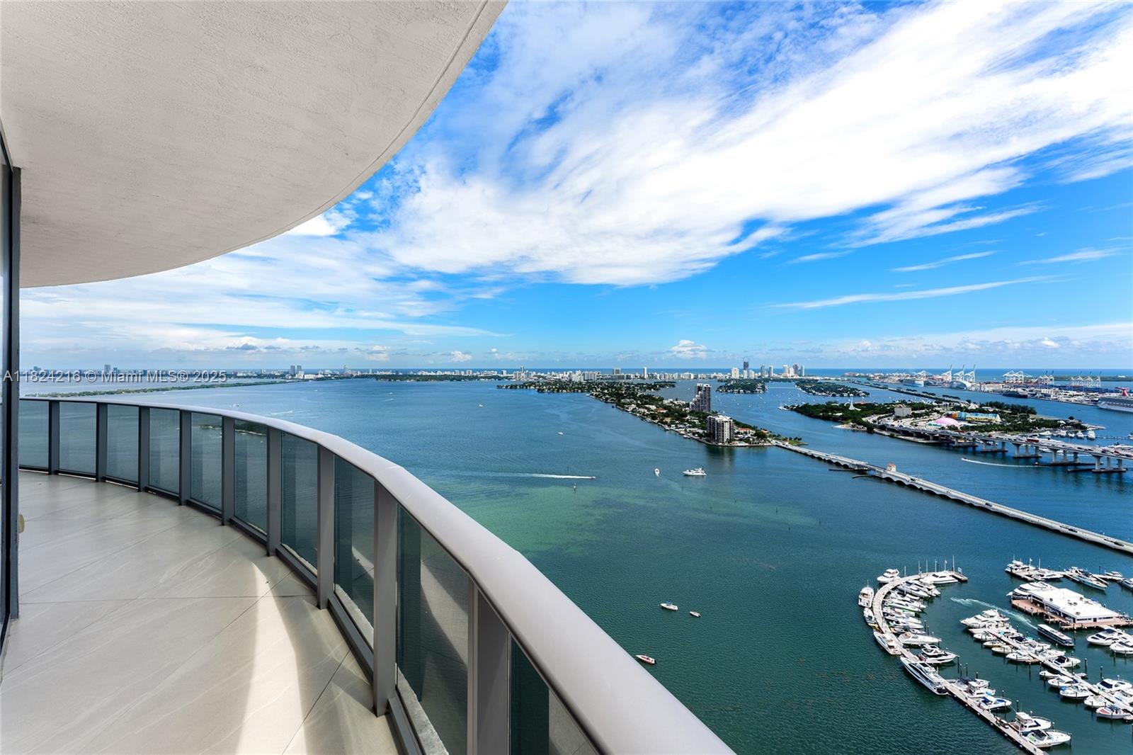 image ARIA ON THE BAY CONDO13