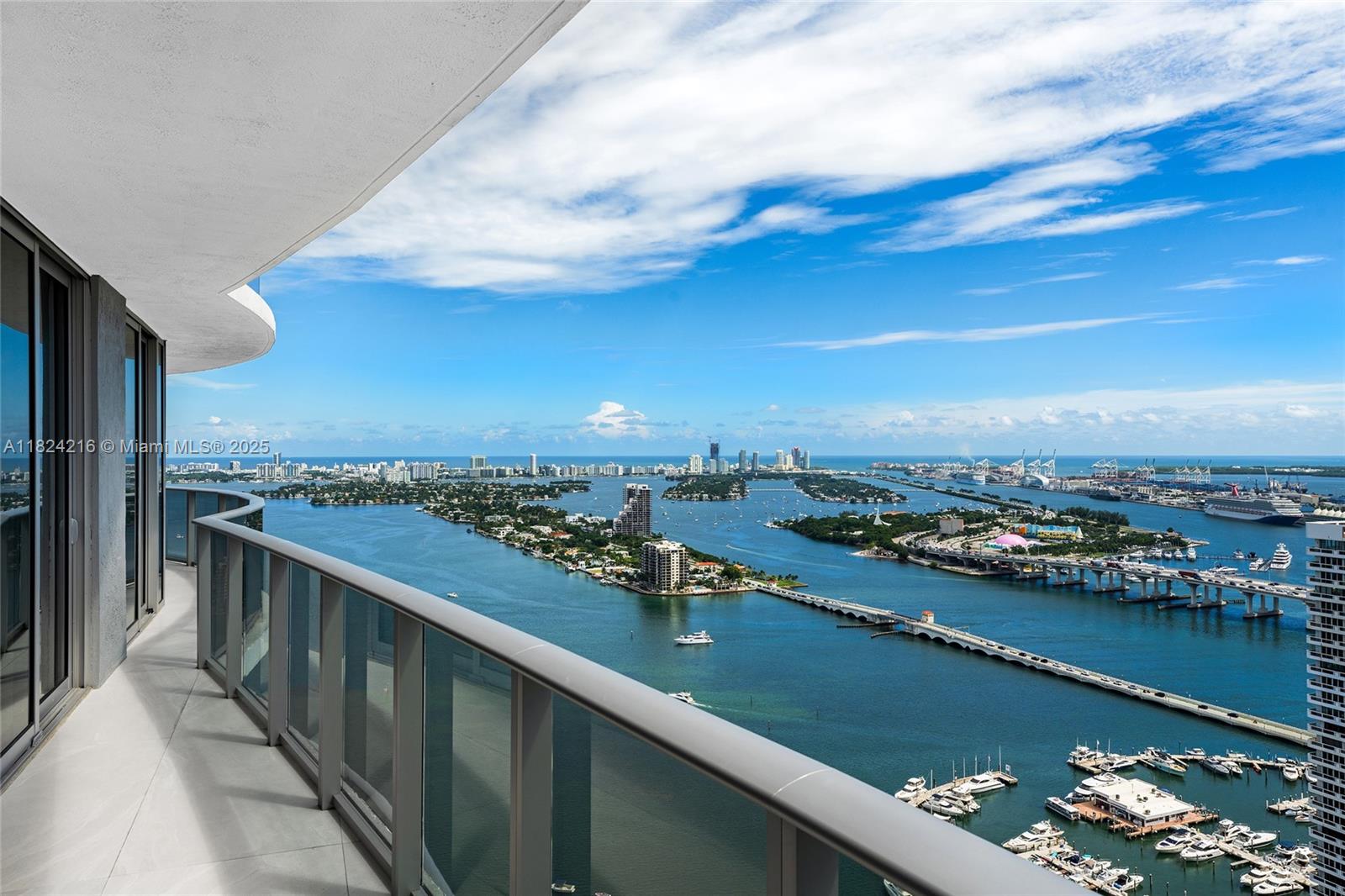 image ARIA ON THE BAY CONDO15