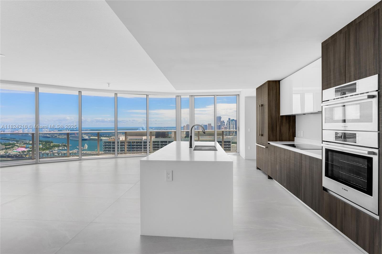 image ARIA ON THE BAY CONDO17
