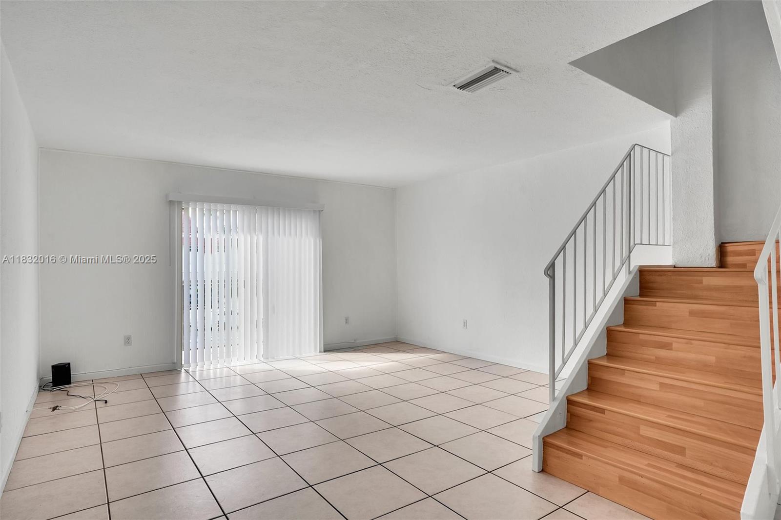 8650 SW 67th Ave #1025 Pinecrest, FL 33156