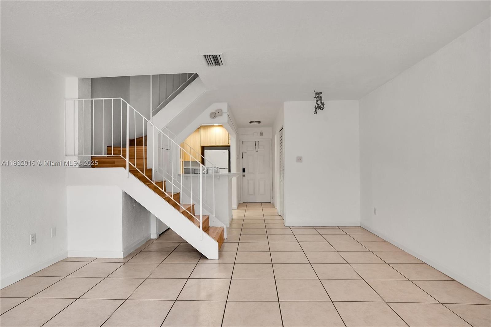 8650 SW 67th Ave #1025 Pinecrest, FL 33156