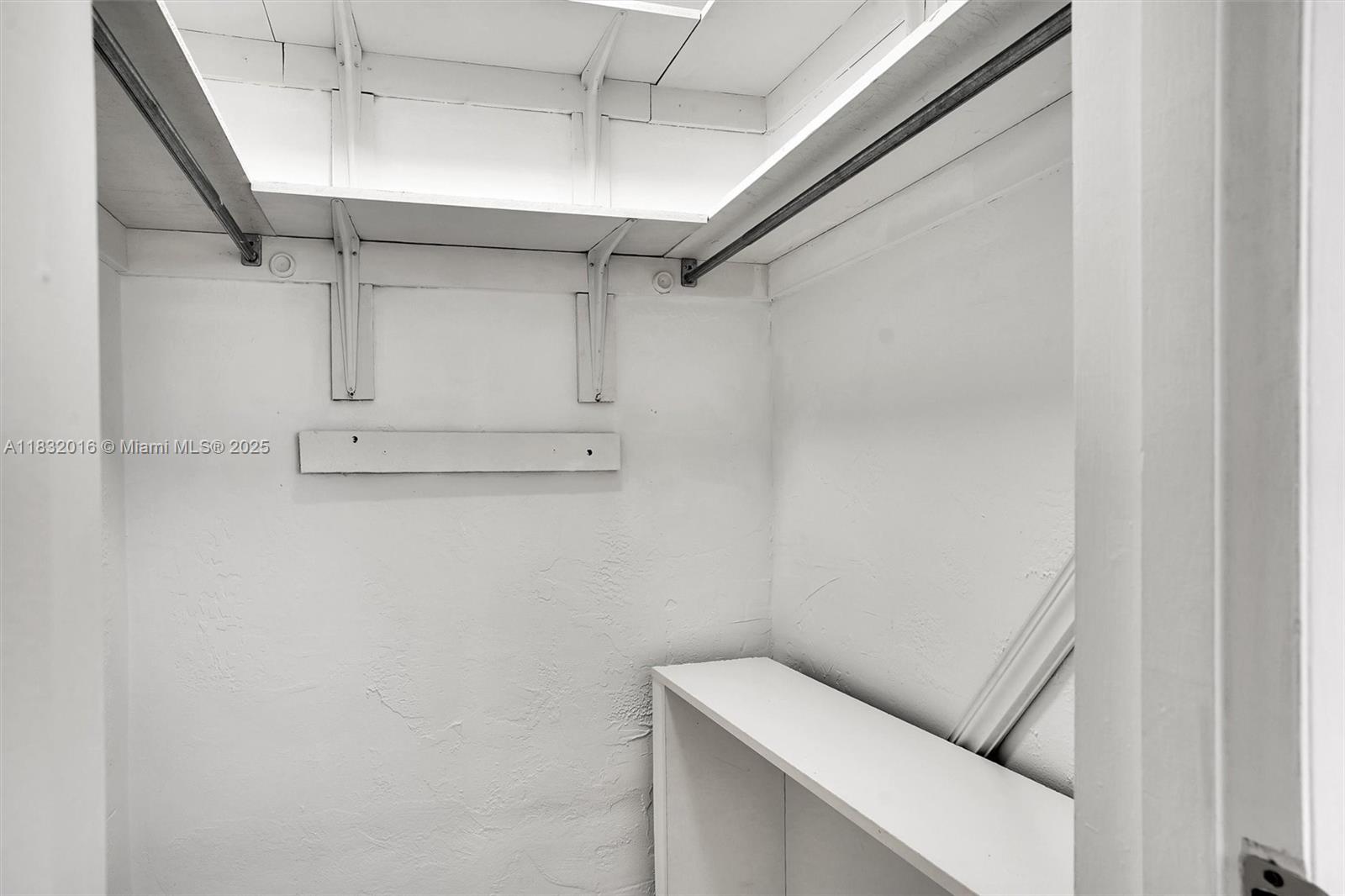 8650 SW 67th Ave #1025 Pinecrest, FL 33156